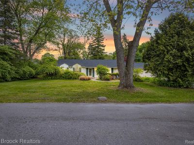 6485 Thurber Rd