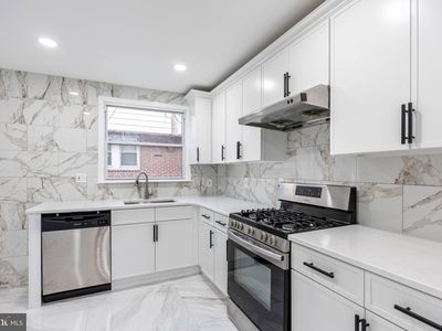 613 E Godfrey Ave