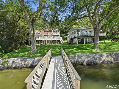 23 Lake Drive North