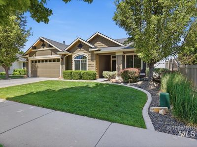 5020 W Los Flores St