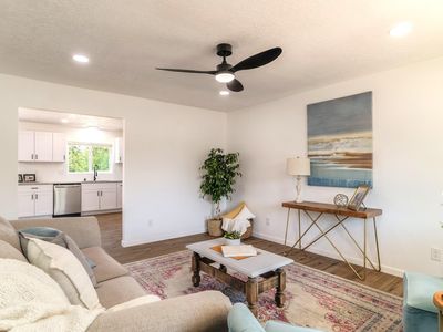 2730 Camino Lazo