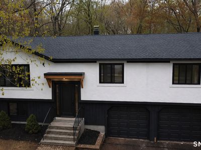 77 School House Road