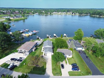 3496 W Lakeshore Dr