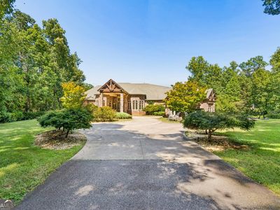 55 Cook Ln