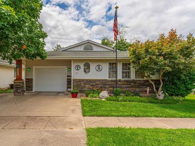 Property at 110 S Logan St, Mason City, IL