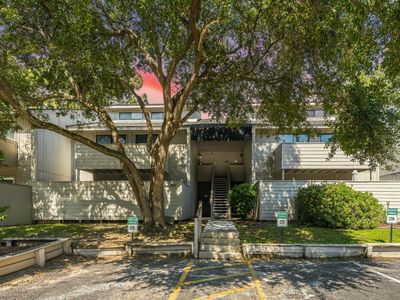 403 Greenmeadow Dr