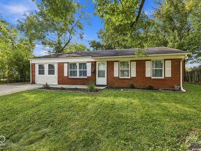 8235 E Barry Rd