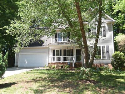 Property at 915 New Hampshire Dr, Jamestown, NC