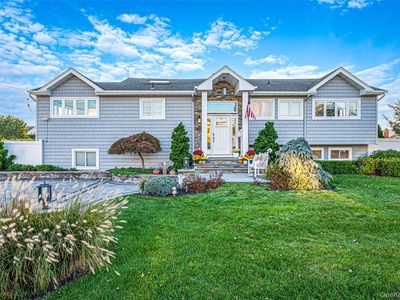 174 Secatogue Lane W