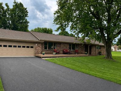 2475 Cherokee Dr