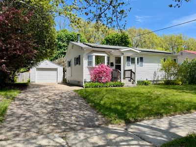 34 Curtis Avenue