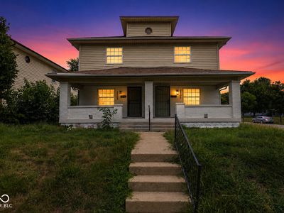 2201-2203 E Riverside Dr