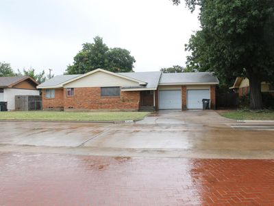 4907 Lake Park Dr
