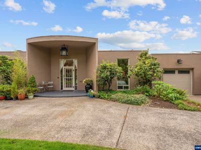 1855 Rio Vista Way S