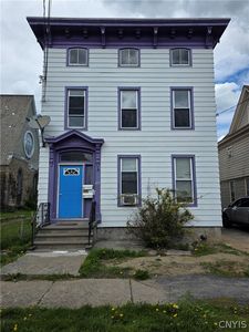 843 Bleecker St