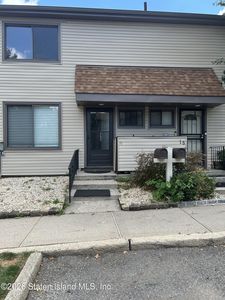 11 Azalea Ct
