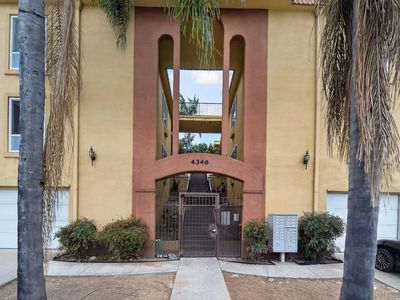 4346 52nd St Unit 10