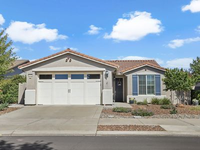 2372 Shadow Berry Dr