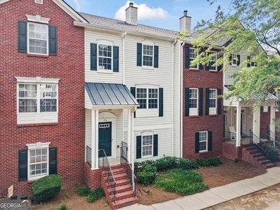 216 Village Square Dr