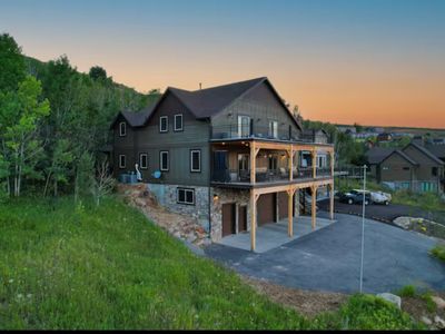 705 N Lochwood Vw