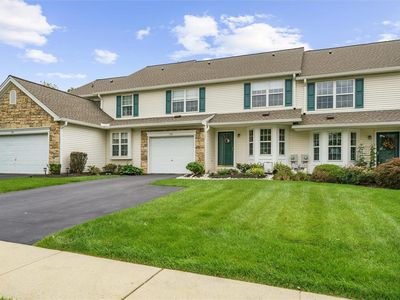 Property at 150 Park Ridge Dr, Easton, PA