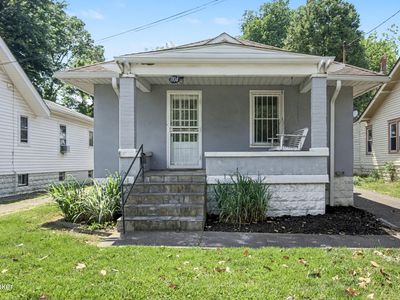 1104 Barret Ave