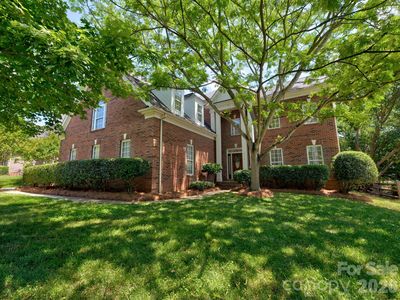 6316 Glengarrie Ln