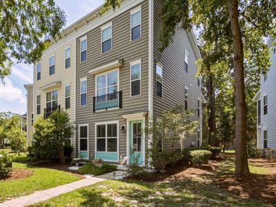 1581 Bluewater Way