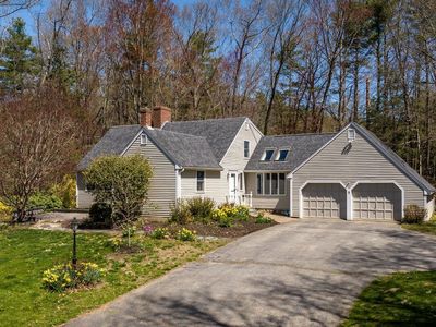 Property at 9 Oak Drive, Hampton Falls, NH