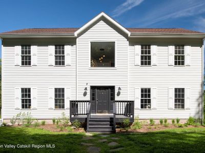 31 Laurel Hollow Road