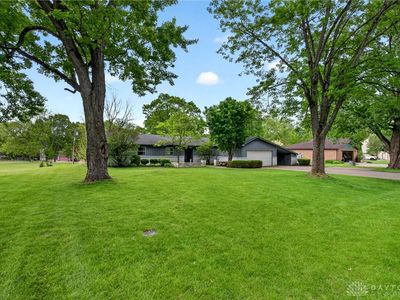 Property at 2324 Ivy Crest Dr, Bellbrook, OH