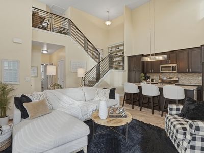 4717 W Vermillion Dr