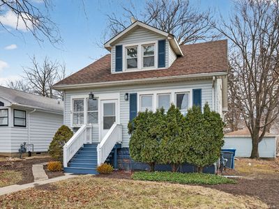 Property at 741 S Jackson St, Hinsdale, IL