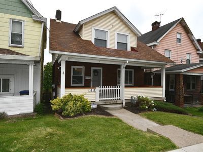 1312 Kelton Ave