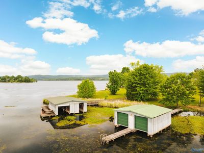 1135 Menominee Rd