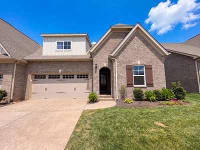 914 Meadowcrest Way