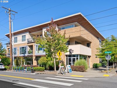 3525 NE 50th Ave Unit 205