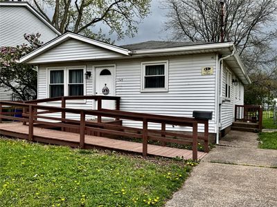 1545 Fairmount Pkwy