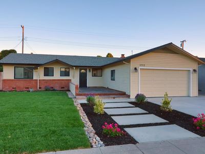 1712 W Locust St