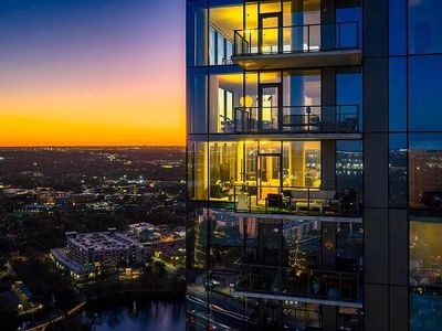 44 East Ave #3707