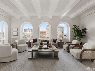 1960 Broadway St #4