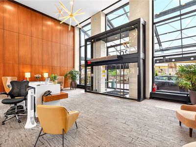 320 Fort Duquesne Blvd APT 12L