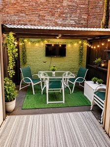433 W 54th St APT 3