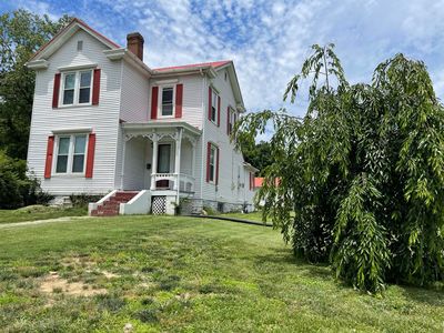 302 Danville St