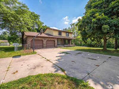 1902 S Raisinville Rd