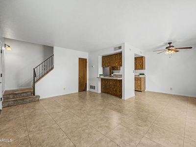 8841 N 12TH Place