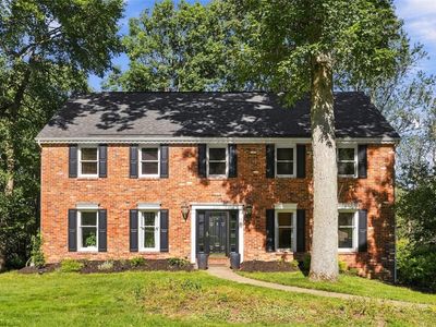 2525 Lindenwood Dr
