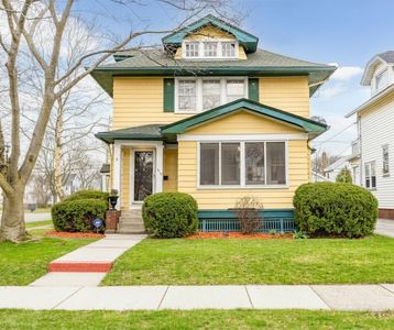 214 Winbourne Rd
