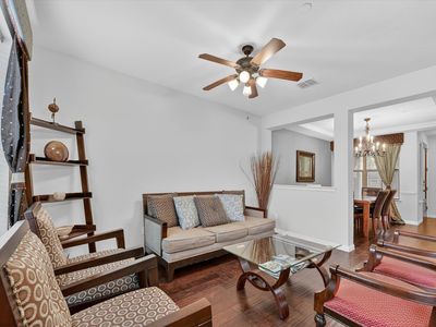 828 Apple Hill Dr
