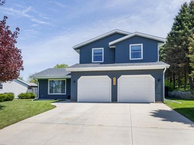 455 Ventura Lane
